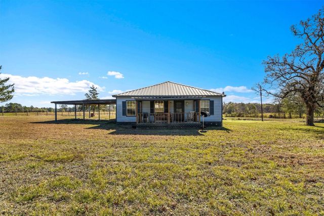 959 Walker Loop, Huntsville, TX 77340