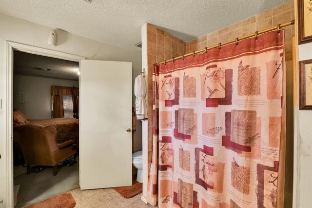 959 Walker Loop, Huntsville, TX 77340