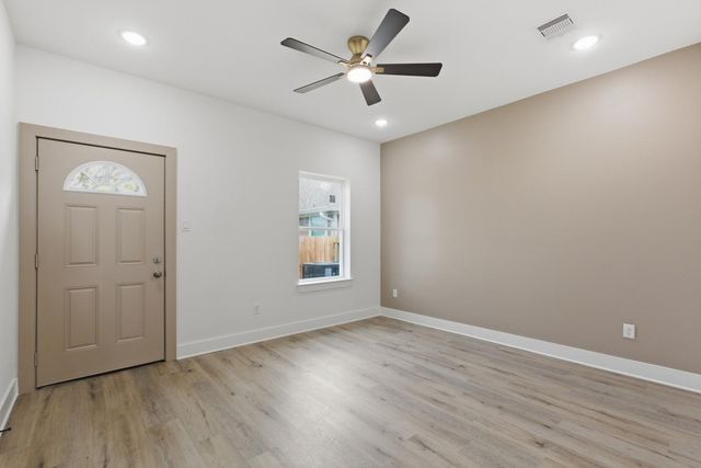 9803 Bucroft, Houston, TX 77029