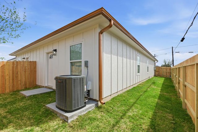 9803 Bucroft, Houston, TX 77029