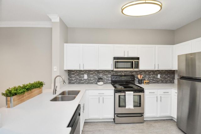 2222 Maroneal Street 0221, Houston, TX 77030