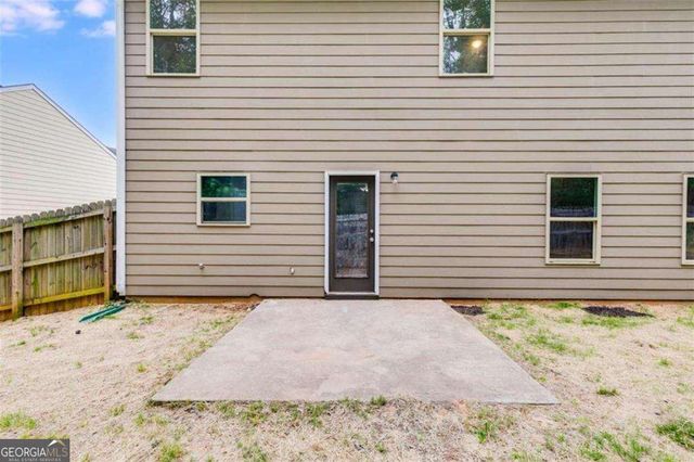 310 Saint Lucas Court, Fairburn, GA 30213