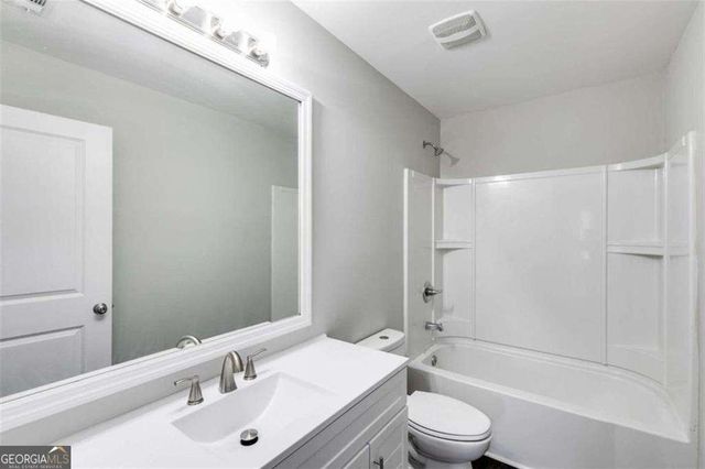 310 Saint Lucas Court, Fairburn, GA 30213