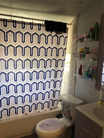 2231 SW 57th Ct, Miami, FL 33155