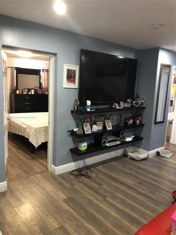 2231 SW 57th Ct, Miami, FL 33155