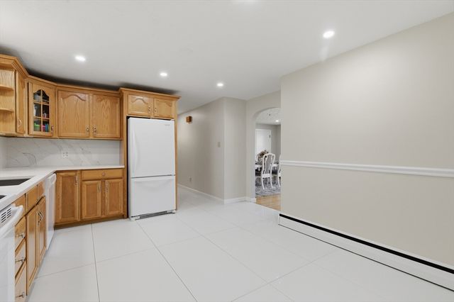 38 Hillside, Webster, MA 01570