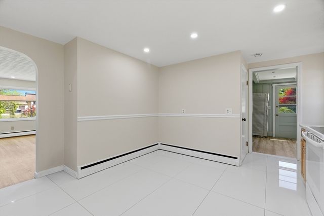 38 Hillside, Webster, MA 01570