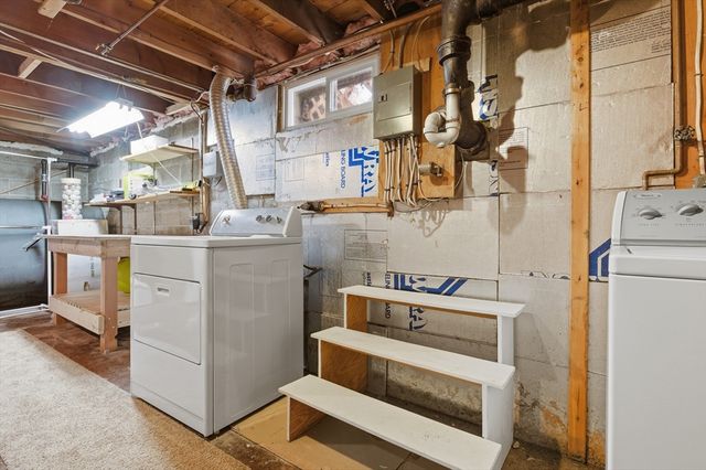 38 Hillside, Webster, MA 01570