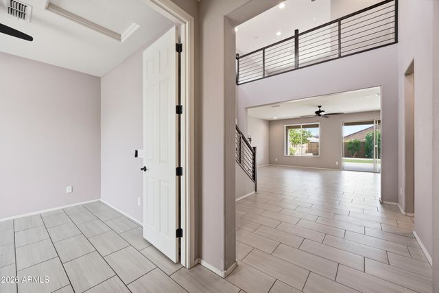 9559 W FALLEN LEAF Lane, Peoria, AZ 85383