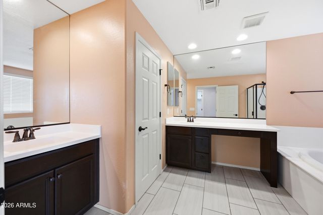9559 W FALLEN LEAF Lane, Peoria, AZ 85383