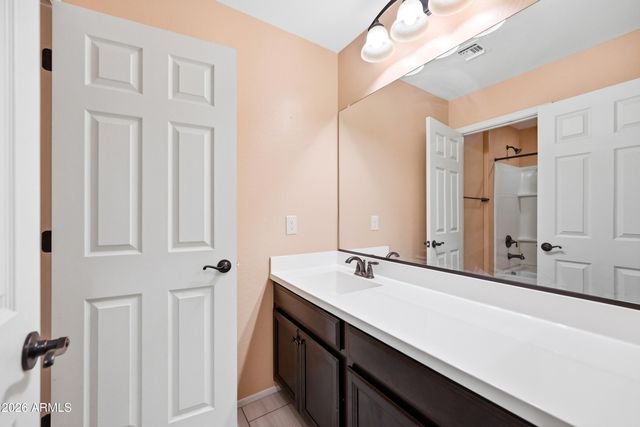 9559 W FALLEN LEAF Lane, Peoria, AZ 85383