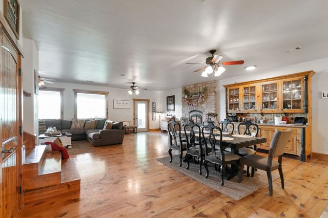 132 Southside Drive, Gainesville, TX 76240