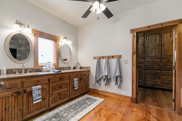 132 Southside Drive, Gainesville, TX 76240