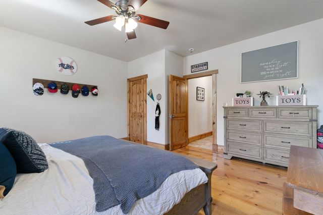 132 Southside Drive, Gainesville, TX 76240