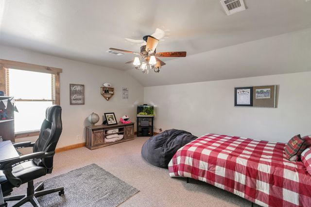 132 Southside Drive, Gainesville, TX 76240