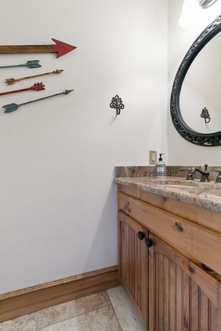 132 Southside Drive, Gainesville, TX 76240