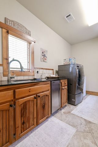 132 Southside Drive, Gainesville, TX 76240