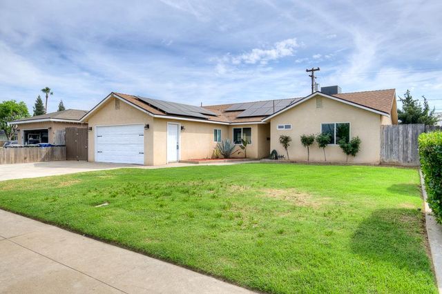 216 Keats Avenue, Clovis, CA 93612