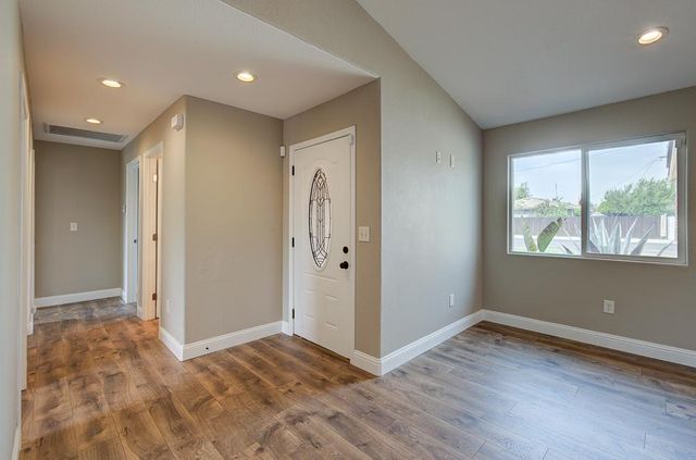 216 Keats Avenue, Clovis, CA 93612