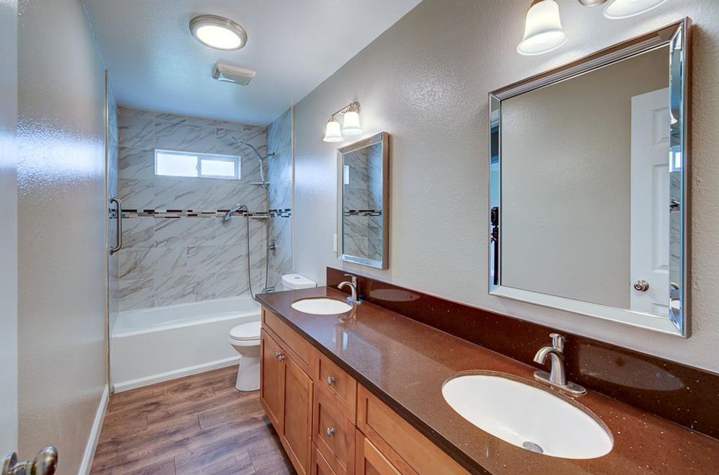 Image 24 of property listing at 216 Keats Avenue, Clovis, CA 93612