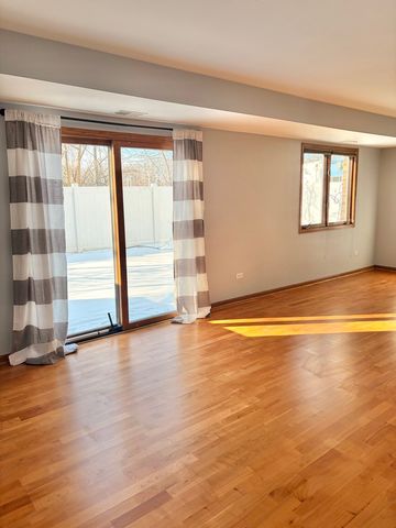 10956 S 76 Avenue H, Palos Hills, IL 60465