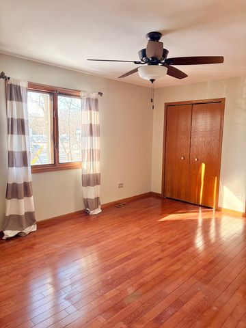 10956 S 76 Avenue H, Palos Hills, IL 60465