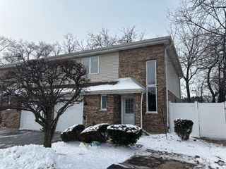 10956 S 76 Avenue H, Palos Hills, IL 60465