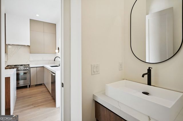 1570 Flat Shoals Rd SE 7, Atlanta, GA 30316