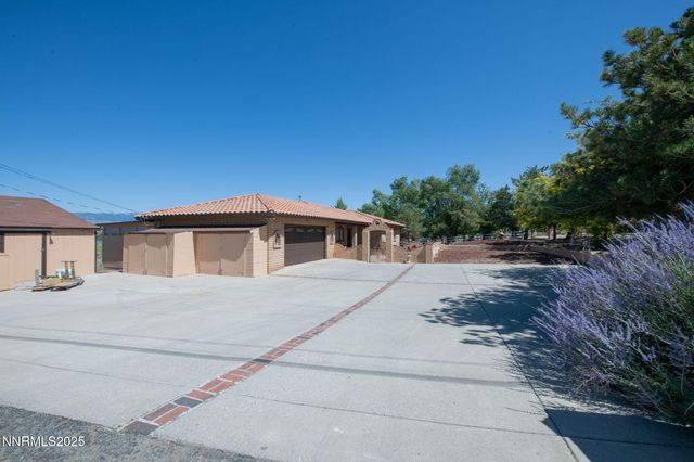 1650 S Deer Run Road, Carson City, NV 89701