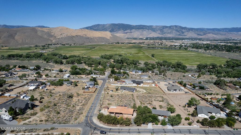 1650 S Deer Run Road, Carson City, NV 89701