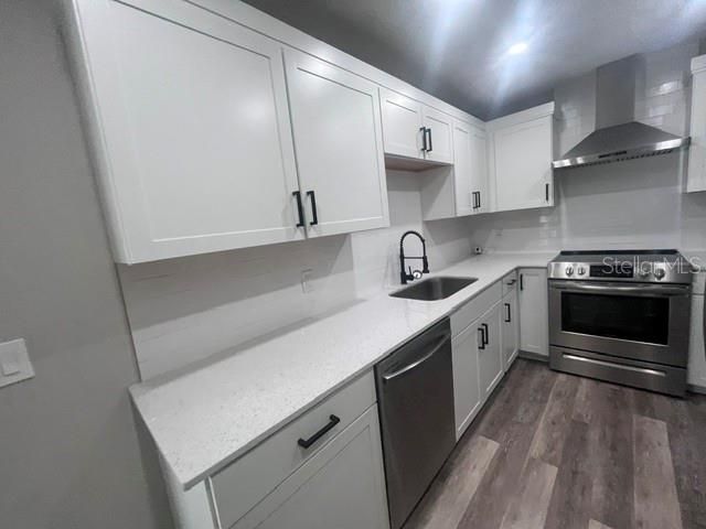 6716 S DAUPHIN AVENUE, Tampa, FL 33611