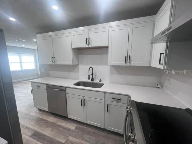 6716 S DAUPHIN AVENUE, Tampa, FL 33611