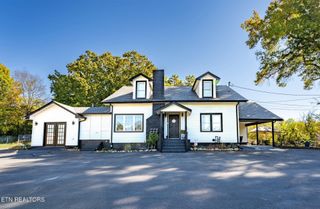 1860 Old Highway 95, Lenoir City, TN 37772