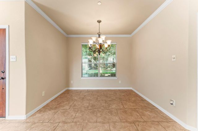 18 Umbria, The Woodlands, TX 77382