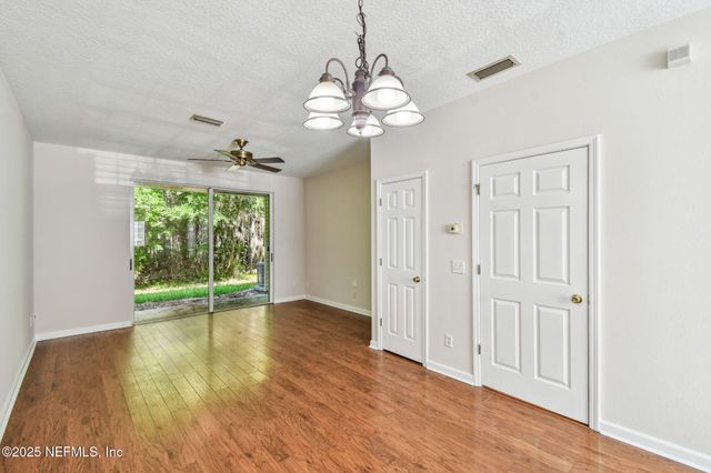 3542 LONE TREE Lane, Jacksonville, FL 32216