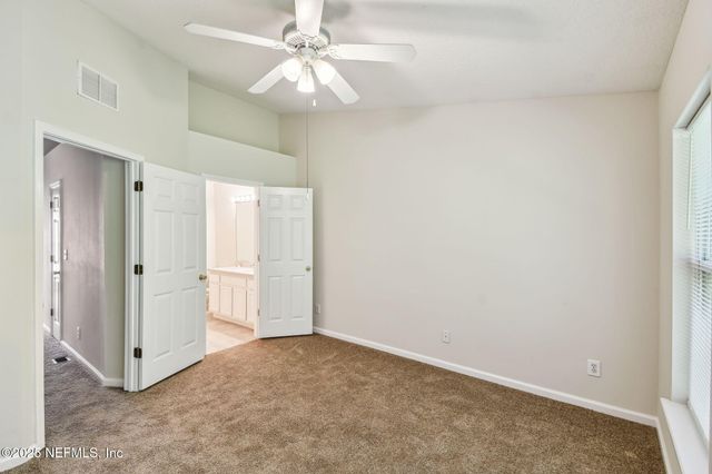 3542 LONE TREE Lane, Jacksonville, FL 32216