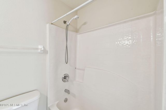 3542 LONE TREE Lane, Jacksonville, FL 32216