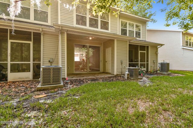 3542 LONE TREE Lane, Jacksonville, FL 32216