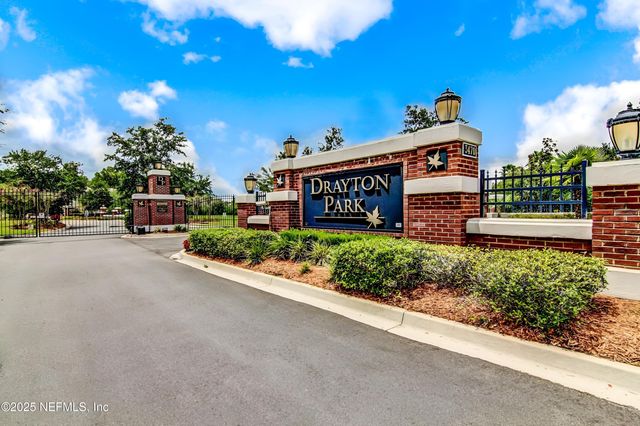 3542 LONE TREE Lane, Jacksonville, FL 32216