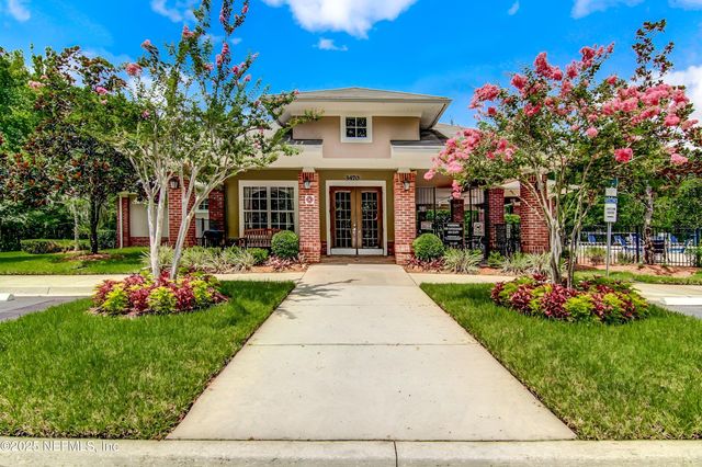 3542 LONE TREE Lane, Jacksonville, FL 32216