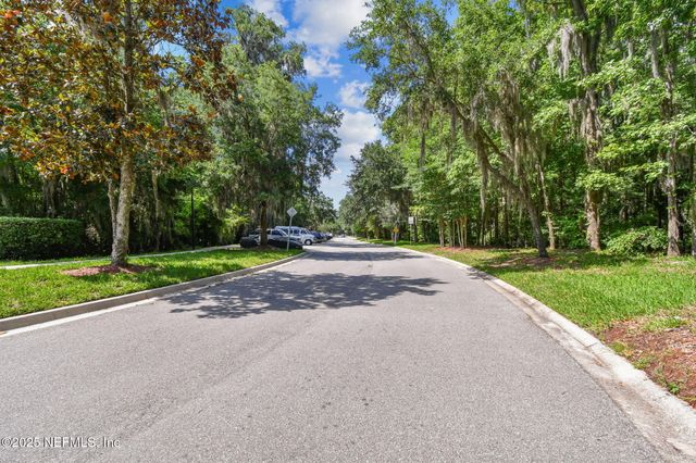 3542 LONE TREE Lane, Jacksonville, FL 32216