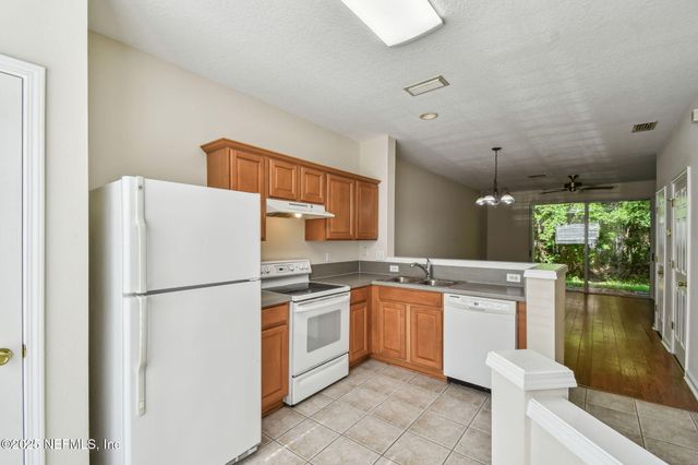 3542 LONE TREE Lane, Jacksonville, FL 32216