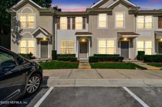 3542 LONE TREE Lane, Jacksonville, FL 32216