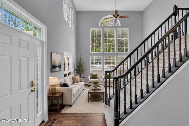11 S Manor Court, Wall, NJ 07719