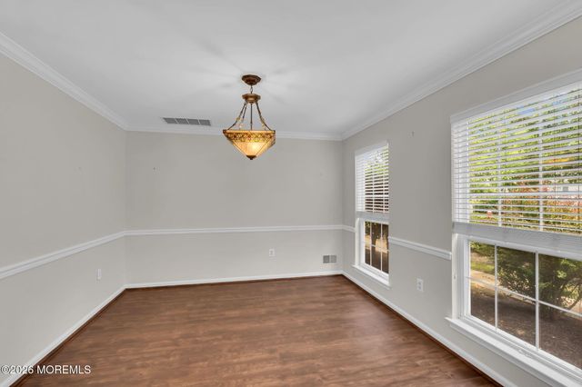 11 S Manor Court, Wall, NJ 07719