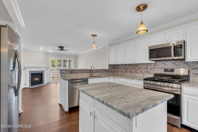 11 S Manor Court, Wall, NJ 07719