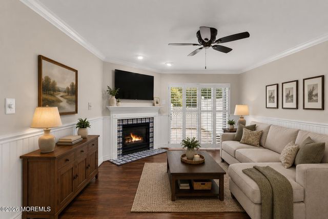 11 S Manor Court, Wall, NJ 07719