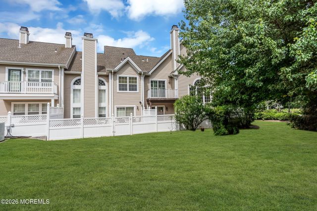11 S Manor Court, Wall, NJ 07719