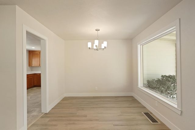 2555 W Sonoma Ave, Stockton, CA 95204