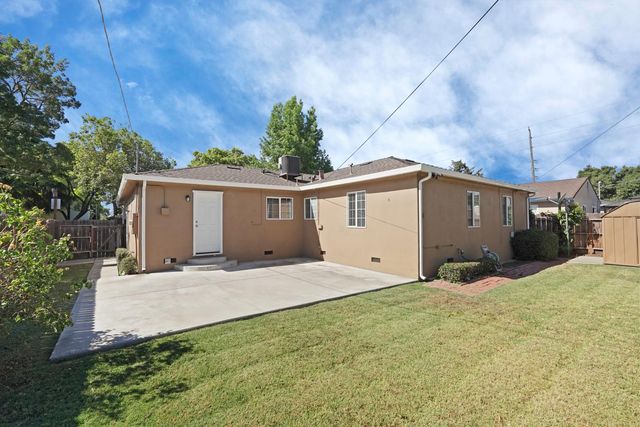 2555 W Sonoma Ave, Stockton, CA 95204